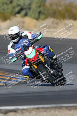 media/Dec-18-2022-SoCal Trackdays (Sun) [[8099a50955]]/Turn 10 (140pm)/